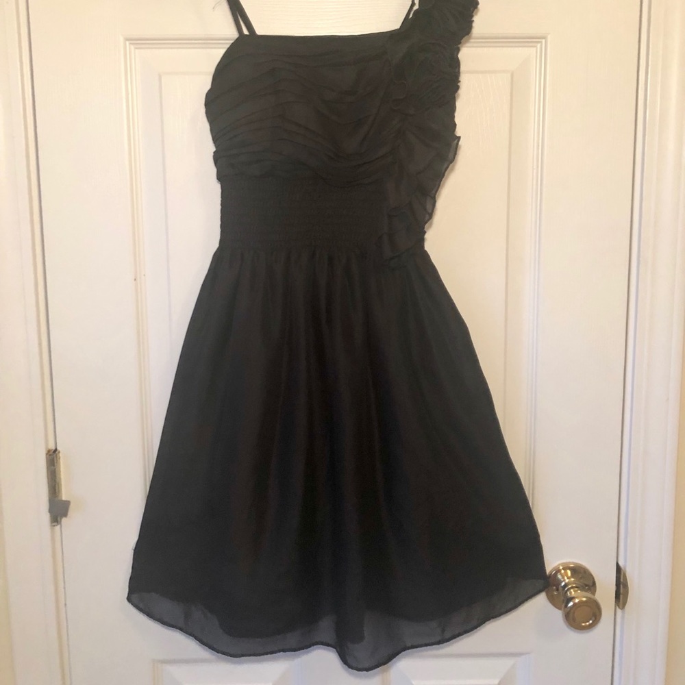 ☘️☘️☘️Black floral ruched dress